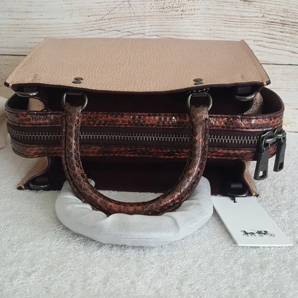 New Coach Rouge 25 exactly as pictured Metallic Beautiful - Picture 14 of 17